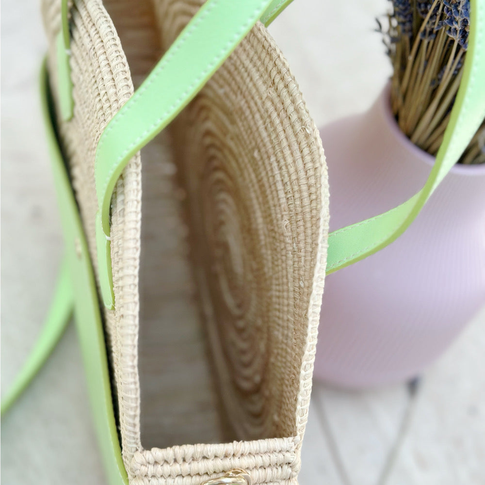 Lux Raffia Round Basket